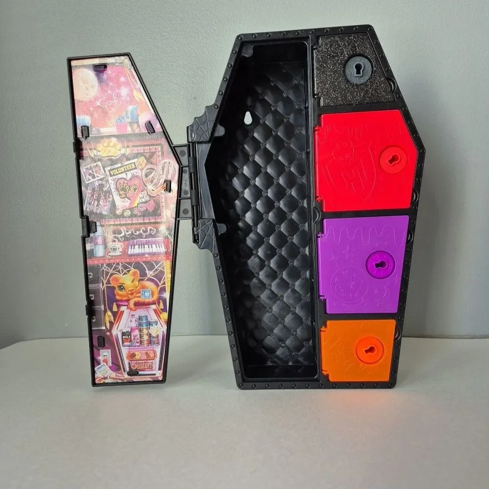 Monsters High Skulltimate Secrets Twyla Doll Toralei Stripe Coffin Cases Only